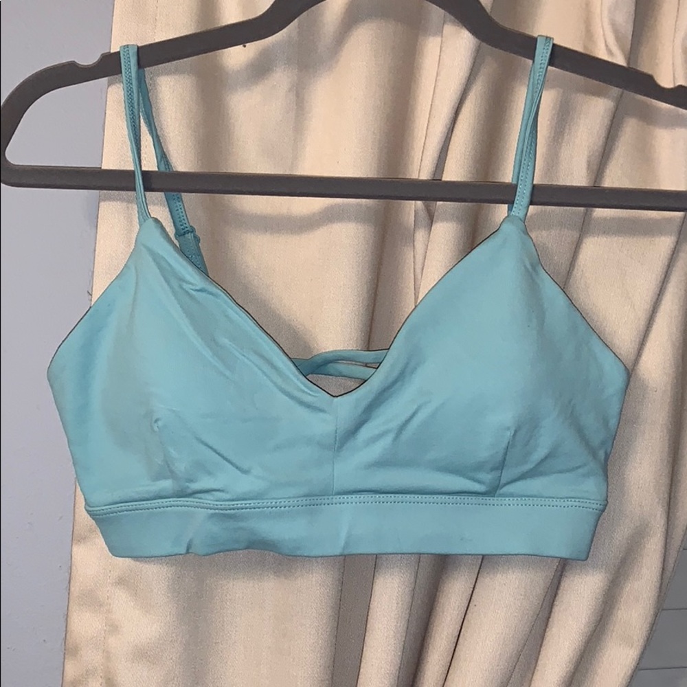 Sports bra size M